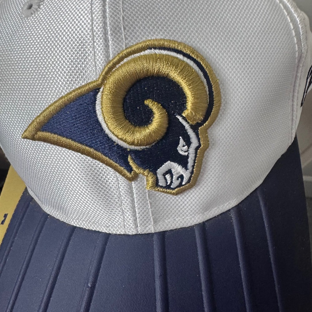 St Louis Rams Reebok NFL Equipment Strapback Hat‎ Ribbed Rubber Bill New Flawed - Picture 7 of 12